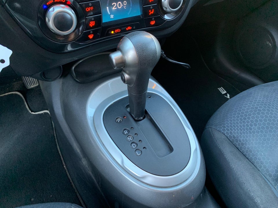 Nissan Juke 1,6 Acenta CVT 5d