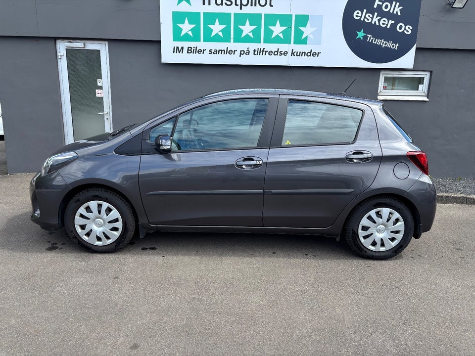 Toyota Yaris 1,3 VVT-i T2 5d