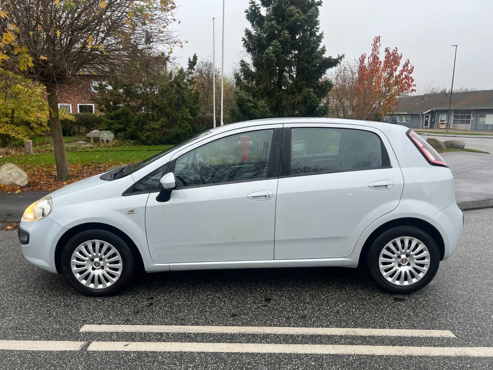 Fiat Punto Evo 1,4 M-Air 105 Dynamic 5d