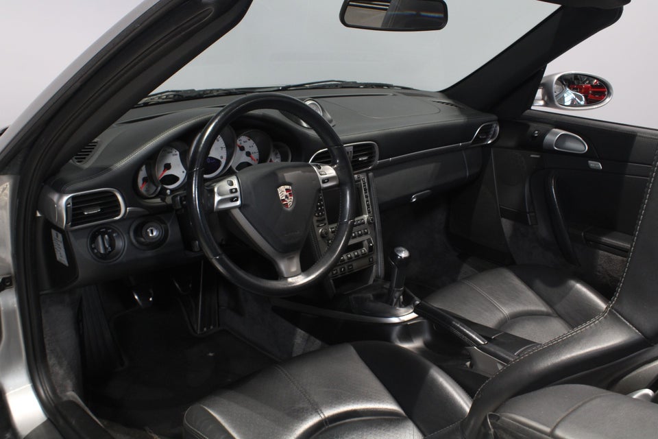 Porsche 911 Carrera 4S 3,8 Cabriolet 2d