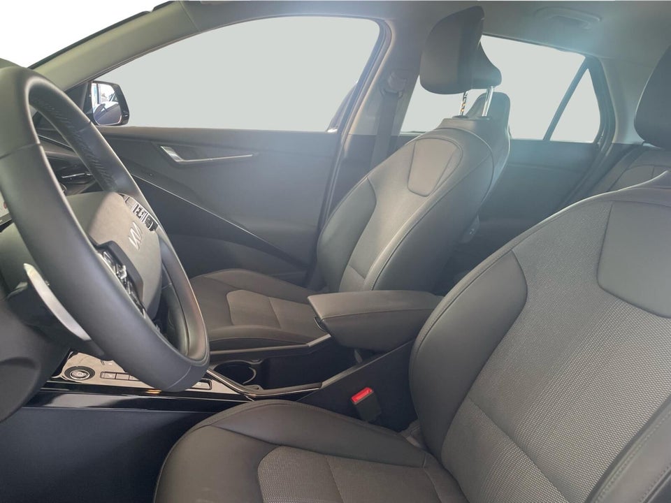 Kia Niro 64 EV Access Plus 5d