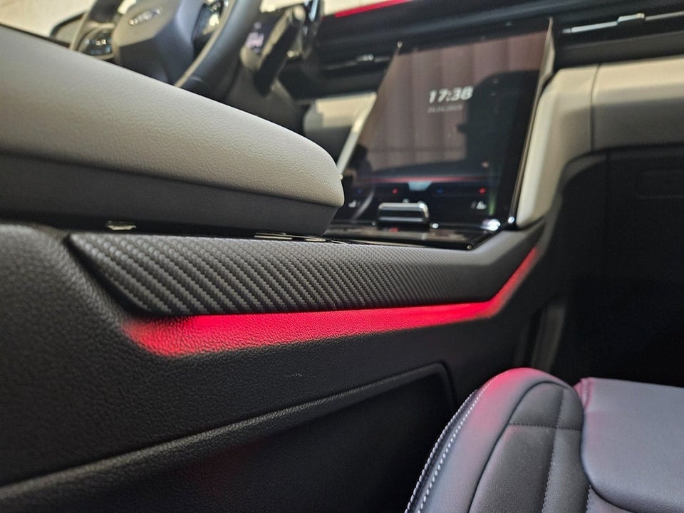 Ford Explorer 77 Premium Extended Range 5d