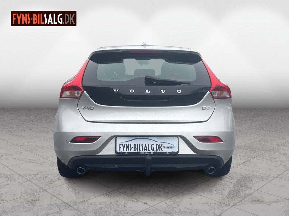 Volvo V40 2,0 D3 150 Momentum aut. 5d