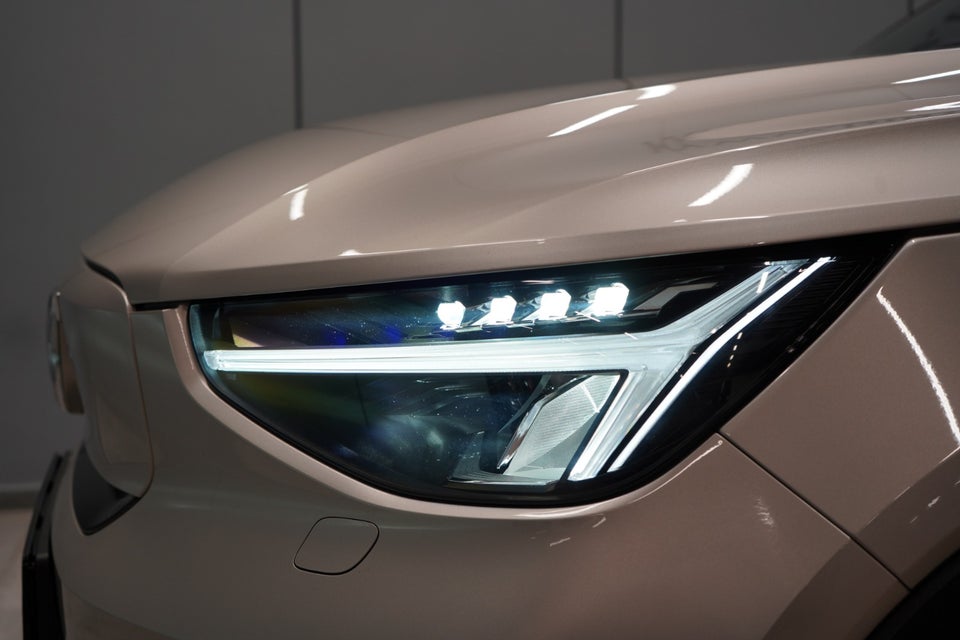 Volvo XC40 P6 ReCharge Plus 5d