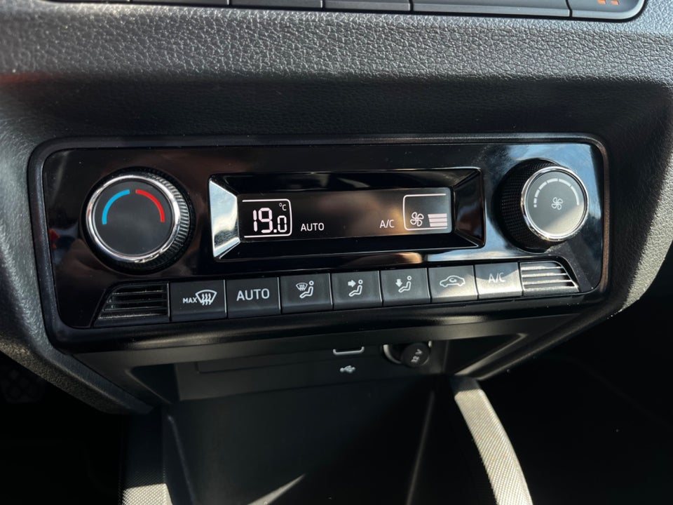 Skoda Fabia 1,0 TSi 95 Ambition Combi 5d