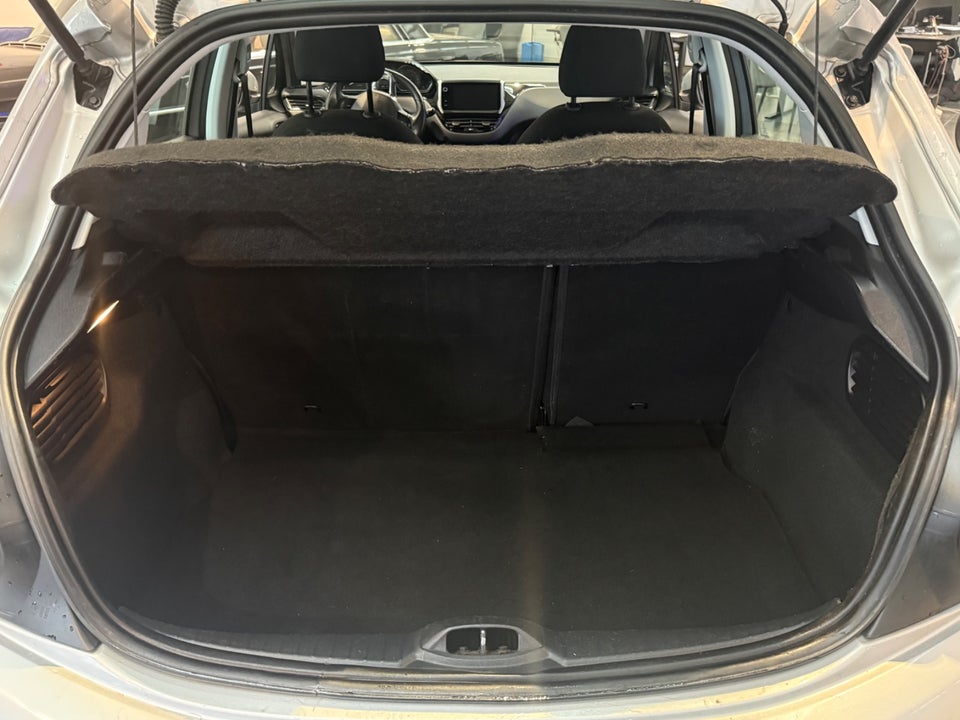 Peugeot 208 1,6 BlueHDi 100 Active 5d