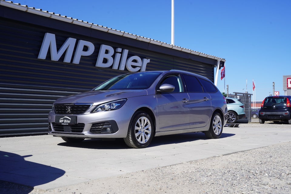Peugeot 308 1,5 BlueHDi 130 Style SW 5d