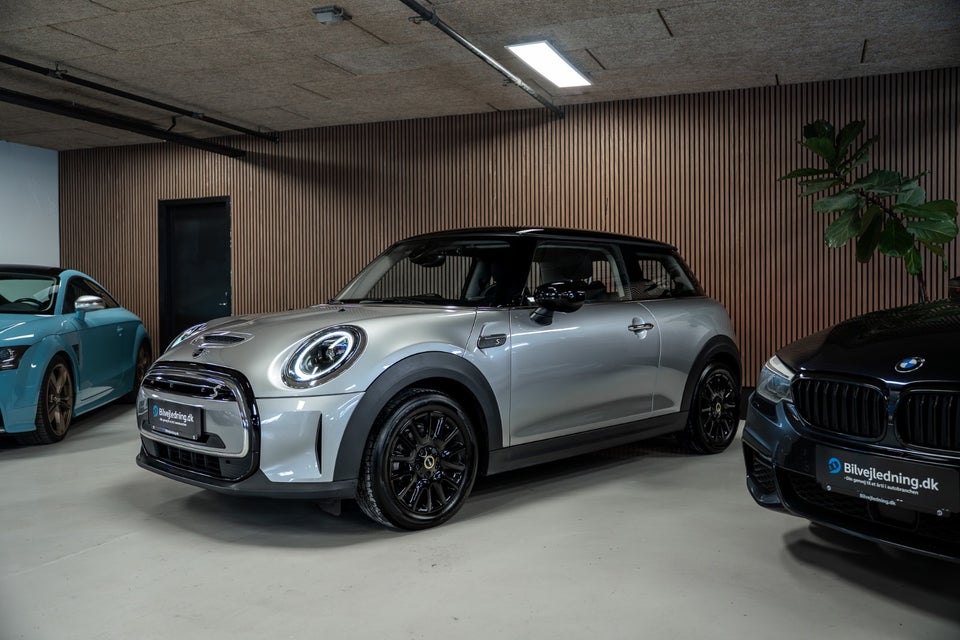 MINI Cooper SE Yours Trim 3d