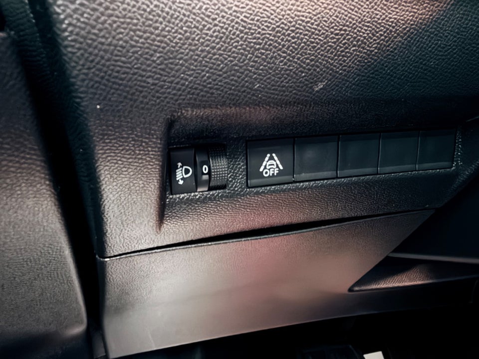 Peugeot e-2008 50 Active 5d