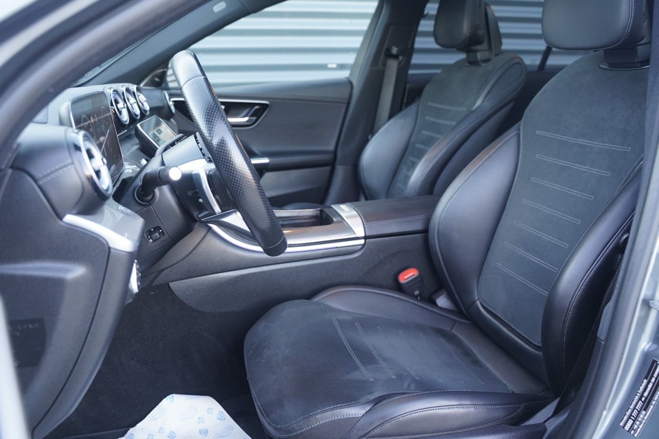 Mercedes C300 d 2,0 AMG Premium stc. aut. 5d