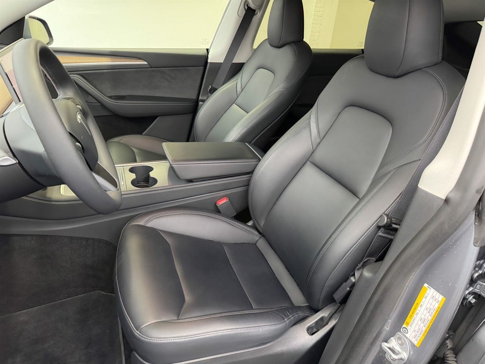 Tesla Model Y Long Range RWD 5d