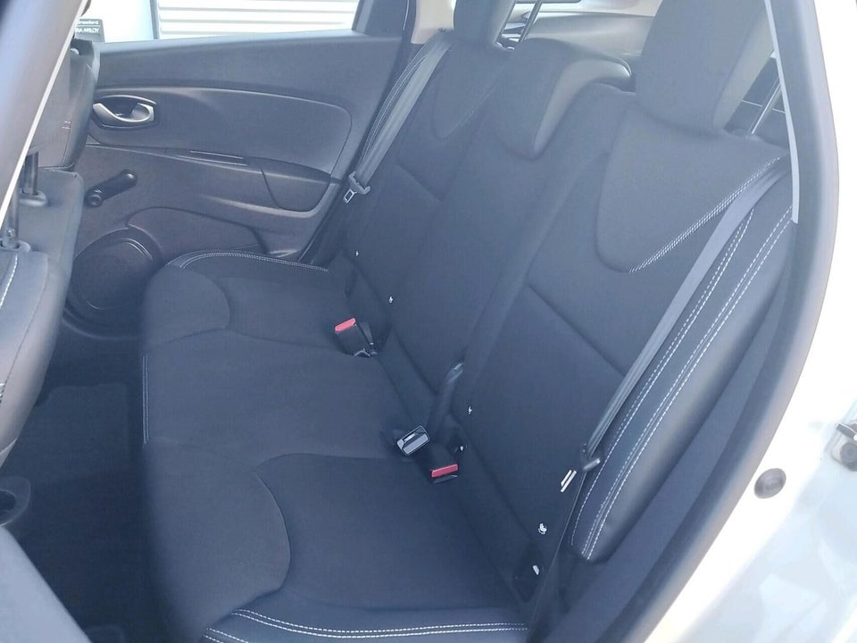 Renault Clio IV 0,9 TCe 90 Expression Sport Tourer 5d