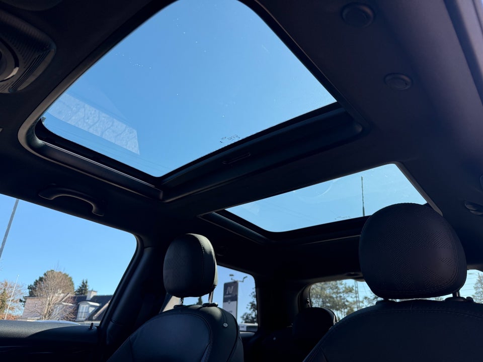 MINI Cooper SE Resolute Edition 3d