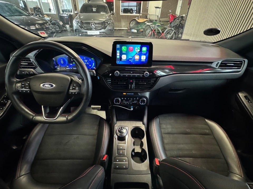 Ford Kuga 2,5 PHEV ST-Line X CVT 5d