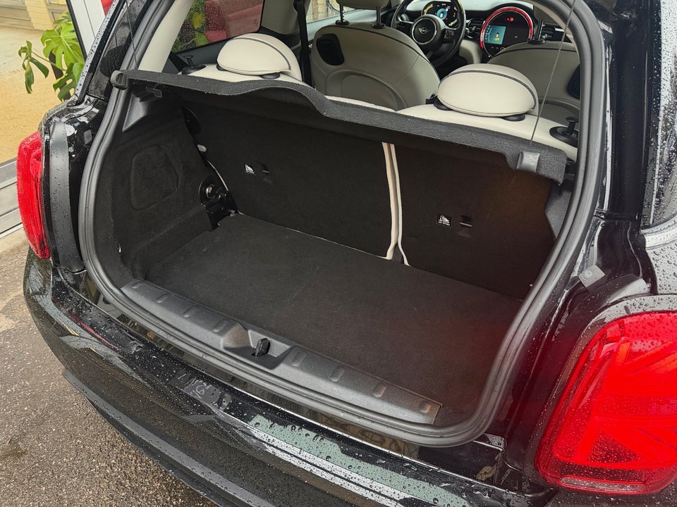 MINI Cooper SE Camden Edition 3d