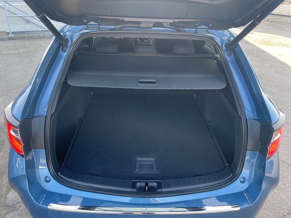 Toyota Corolla 1,8 Hybrid H3 Smart Touring Sports MDS 5d