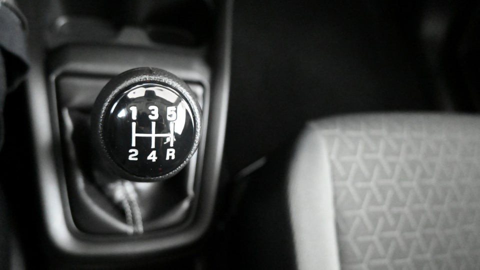 Suzuki Swift 1,2 Advance 5d