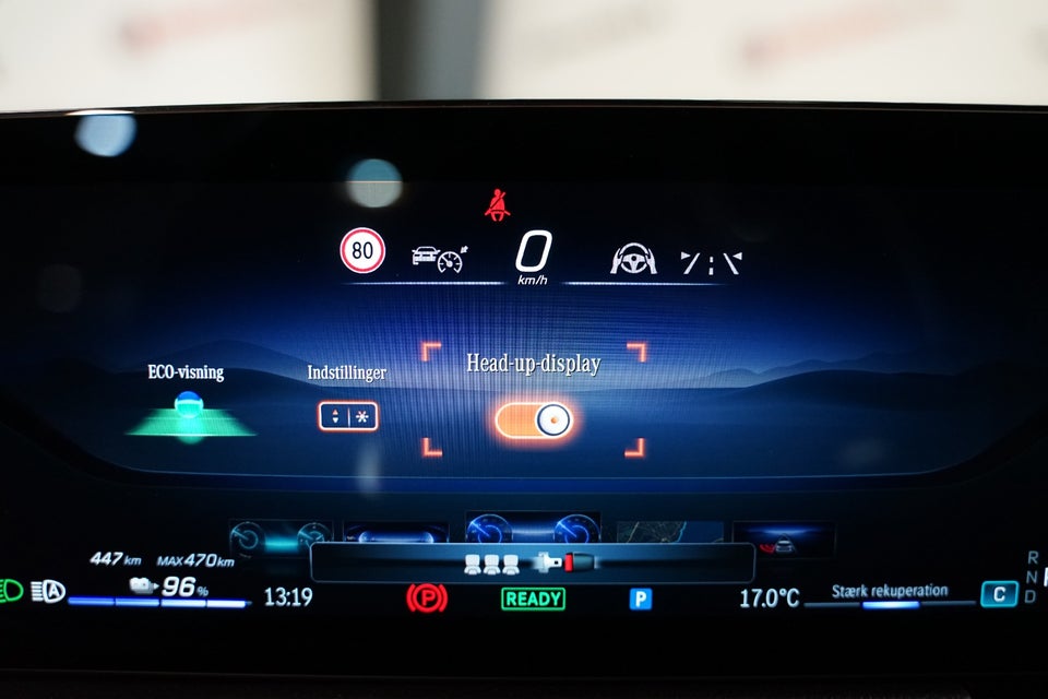 Mercedes EQB250+ AMG Line 5d