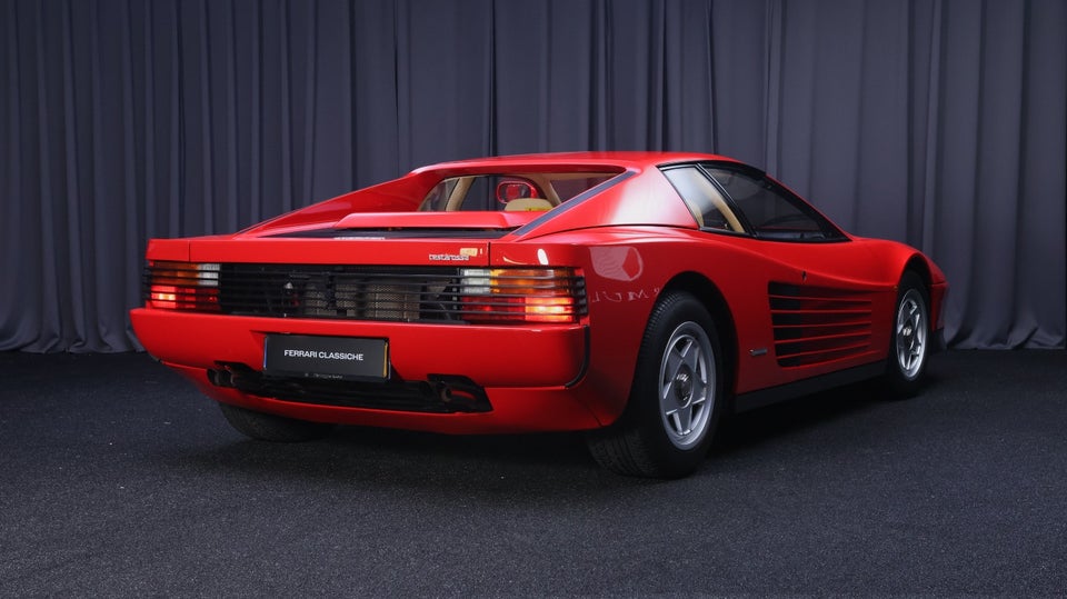 Ferrari Testarossa 4,9  2d