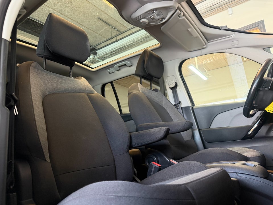 Citroën Grand C4 Picasso 1,6 BlueHDi 120 Intensive EAT6 7prs 5d