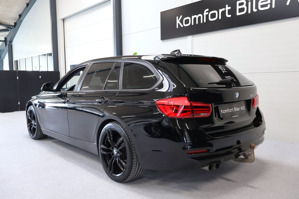 BMW 320i 2,0 Touring aut. 5d
