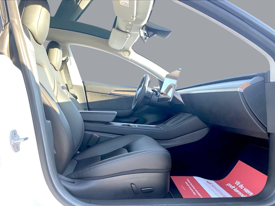 Tesla Model 3 Performance AWD 4d