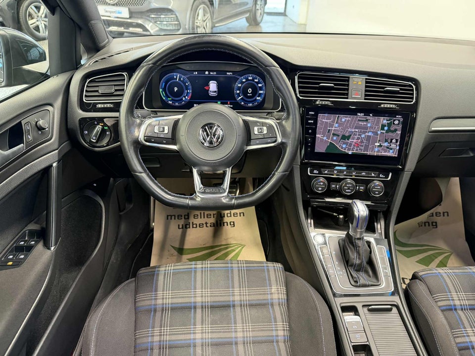 VW Golf VII 1,4 GTE DSG 5d