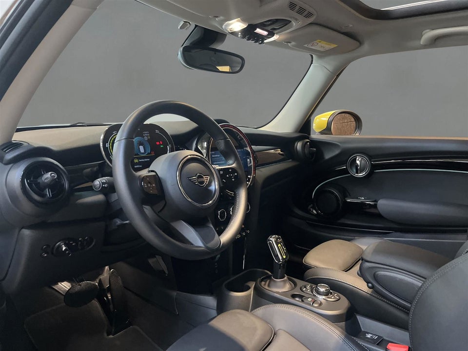 MINI Cooper SE Camden Edition 3d