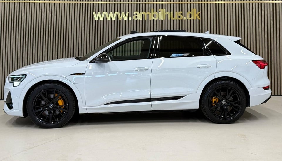 Audi e-tron 55 S-line quattro 5d