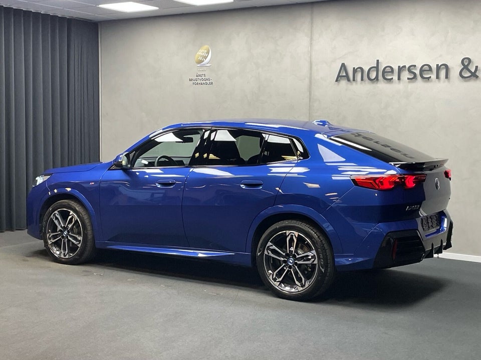 BMW iX2 eDrive20 M-Sport 5d