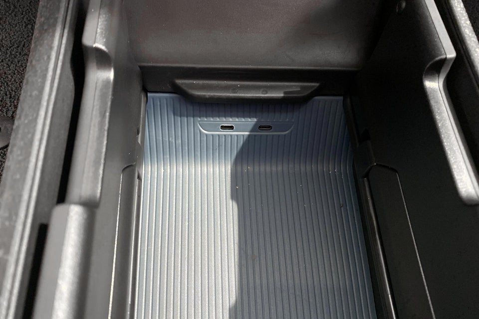 Volvo EX30 Standard Range Plus 5d