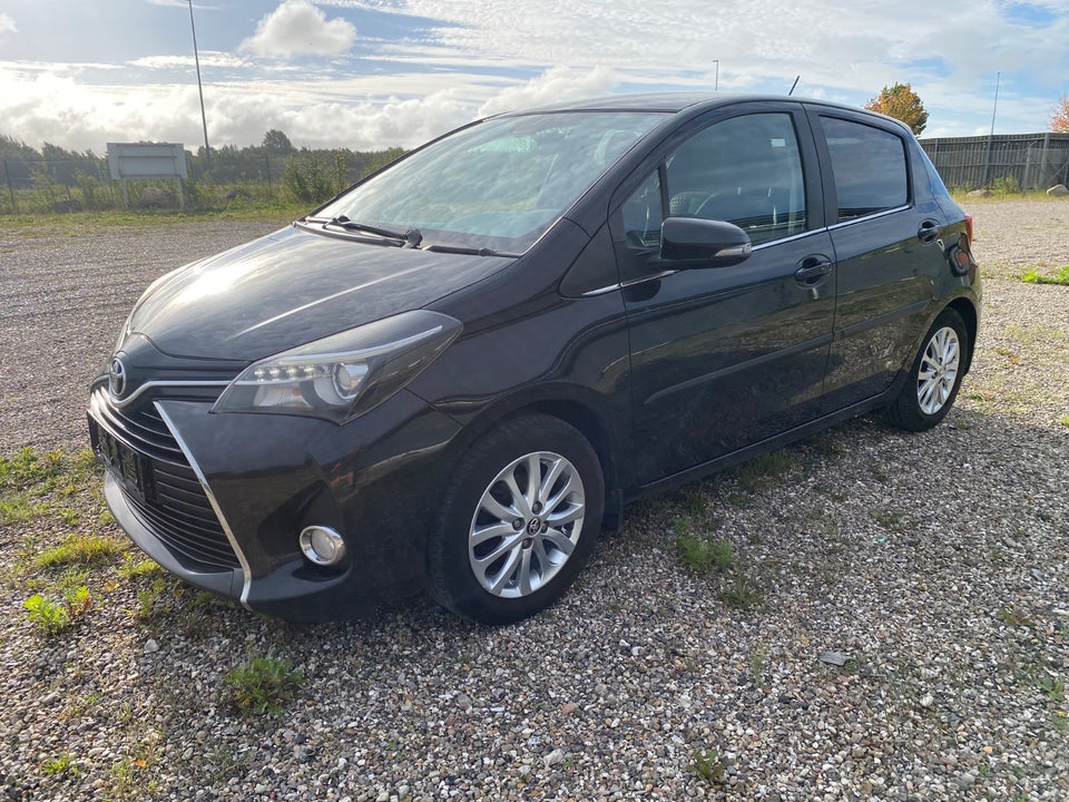 Toyota Yaris 1,3 VVT-i T2 Premium Luksus 5d