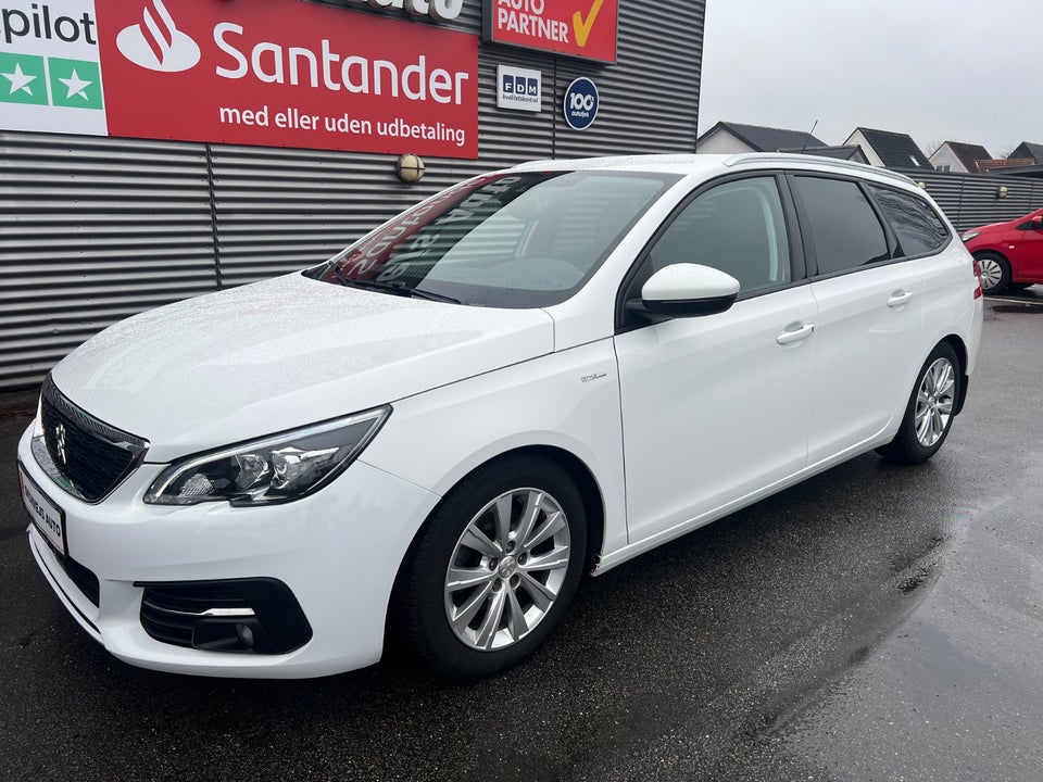 Peugeot 308 1,5 BlueHDi 130 Style SW 5d