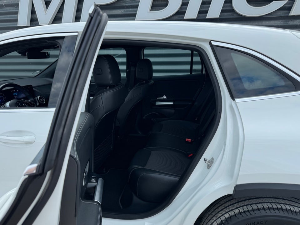 Mercedes EQA250+ Progressive 5d