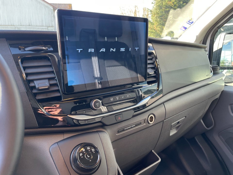 Ford E-Transit 350 L2 Van 68 Trend H2 RWD