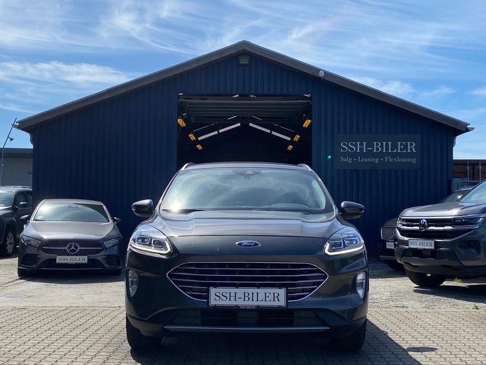 Ford Kuga 2,5 PHEV Titanium CVT 5d