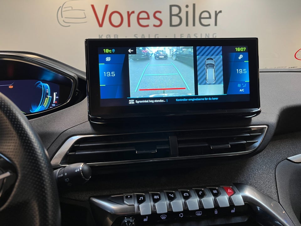 Peugeot 3008 1,6 Hybrid Selection Sport EAT8 5d