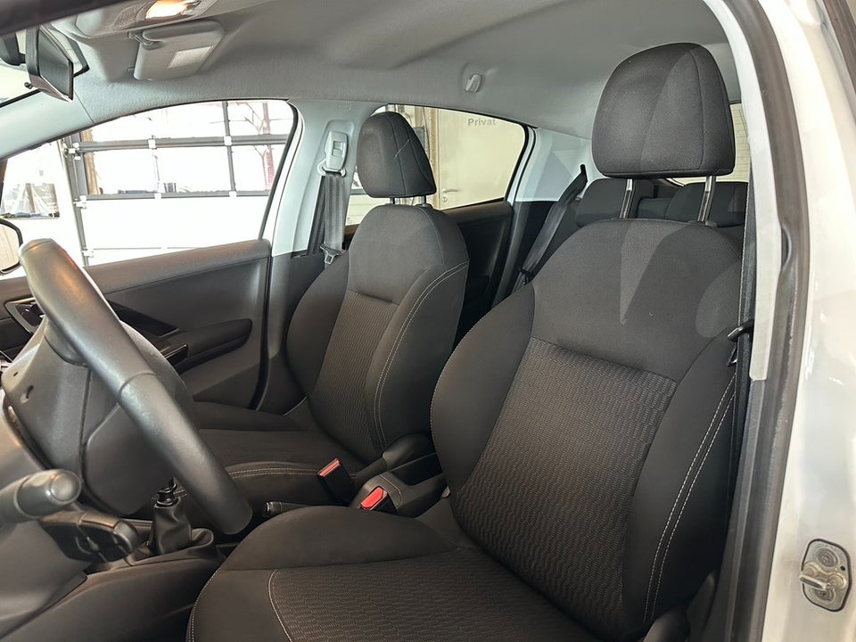 Peugeot 208 1,5 BlueHDi 100 Envy 5d