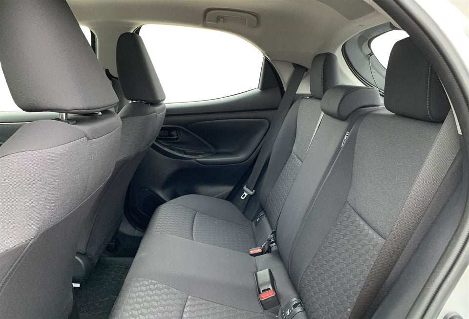 Toyota Yaris 1,5 Active Tech+ 5d