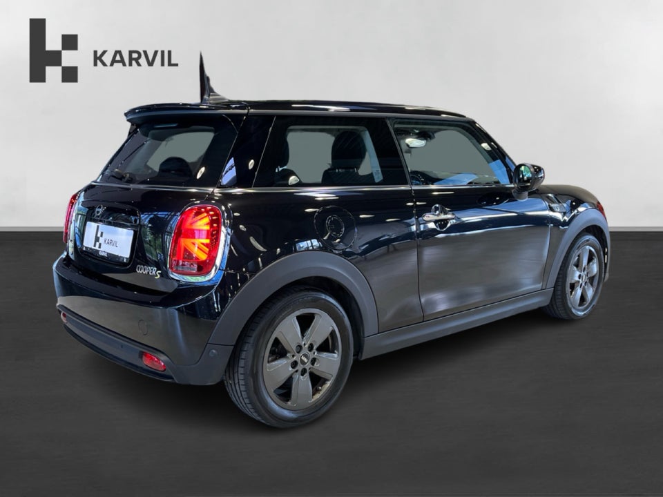 MINI Cooper SE Essential 3d