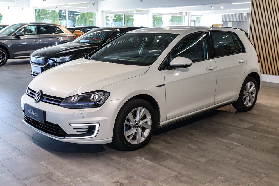 VW Golf VII 1,4 GTE DSG 5d
