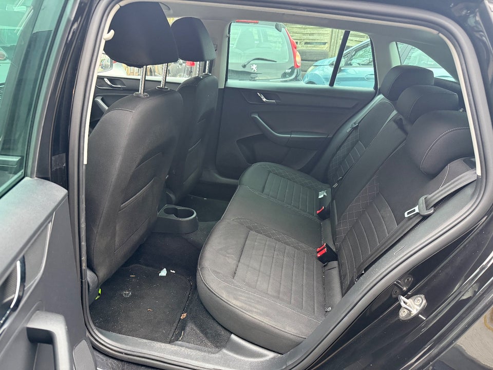 Skoda Rapid 1,2 TSi 90 Style Spaceback DSG 5d