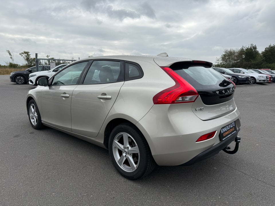 Volvo V40 2,0 D2 120 Kinetic Eco 5d