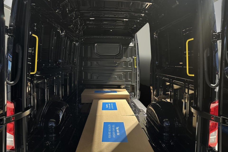 VW Crafter 35 2,0 TDi 140 Kassevogn L3H2