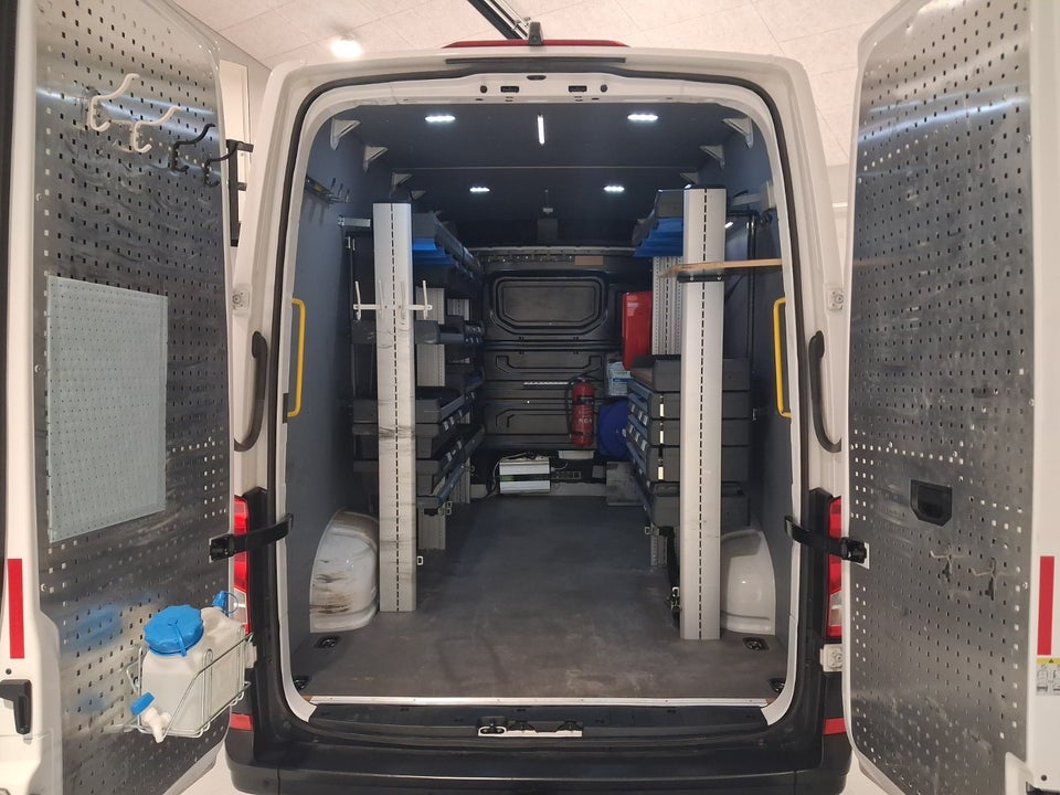 VW Crafter 35 2,0 TDi 177 Kassevogn L3H3