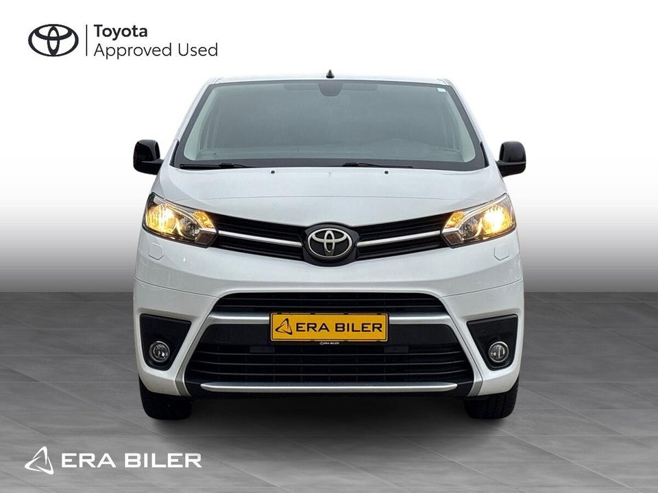 Toyota ProAce 2,0 D 177 Medium Comfort Master aut. 6d