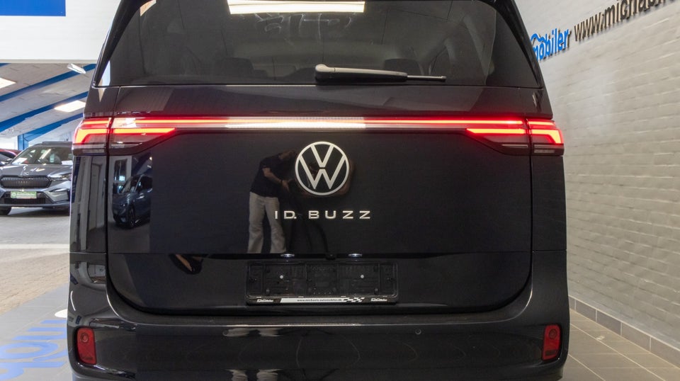 VW ID.Buzz 77 Pro SWB 5d