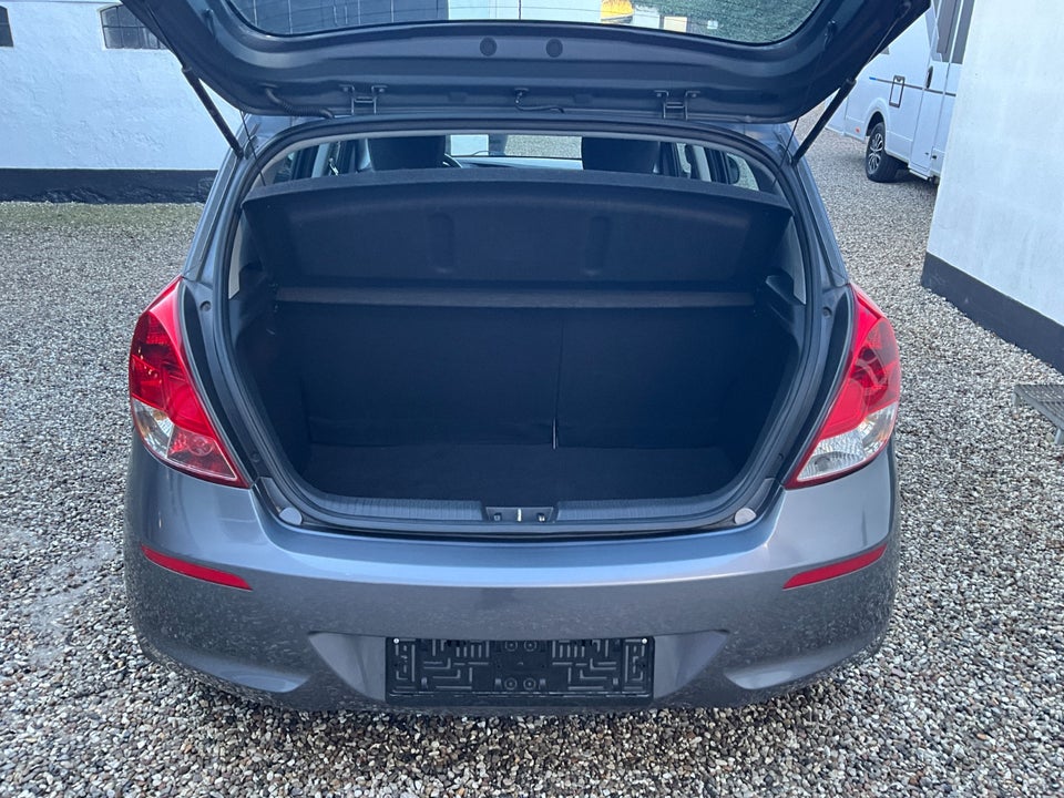 Hyundai i20 1,25 Comfort 5d