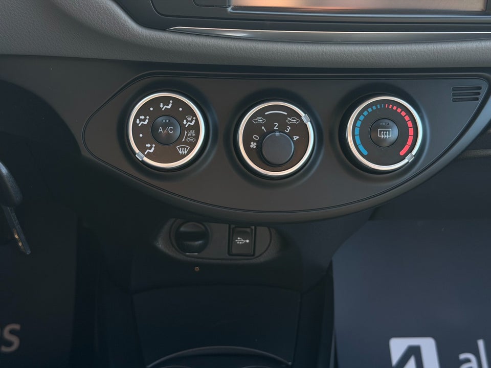 Toyota Yaris 1,0 VVT-i T2 Komfort 5d