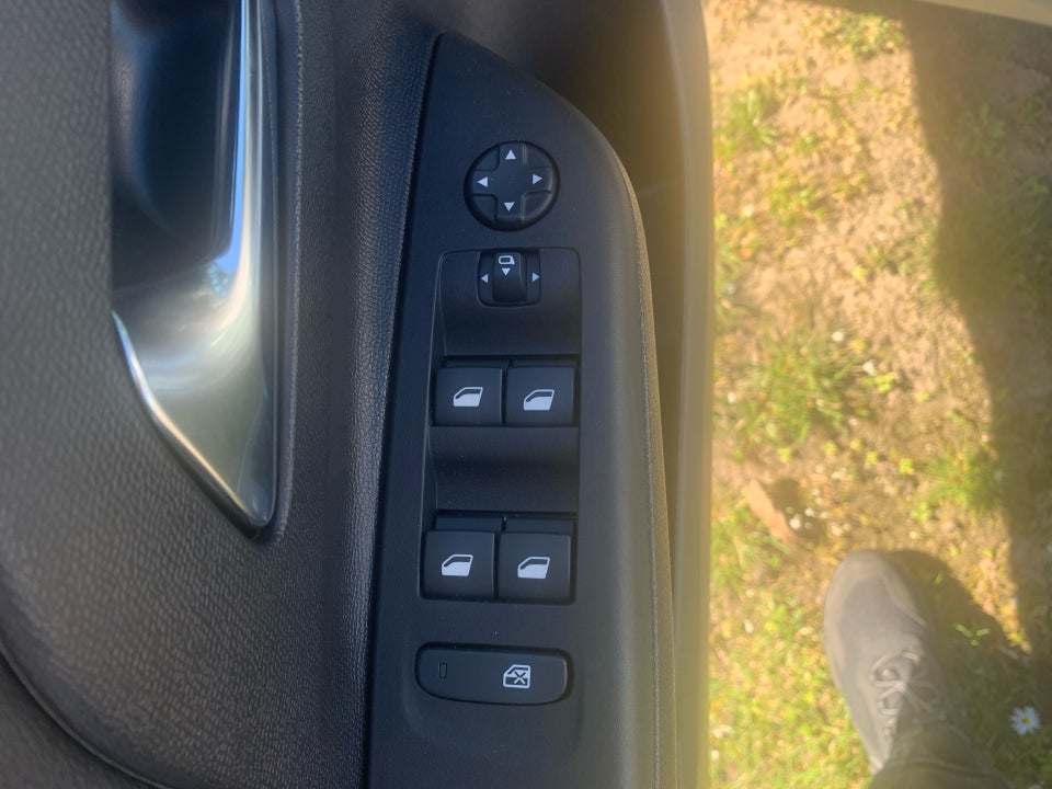 Opel Corsa 1,2 T 100 GS 5d